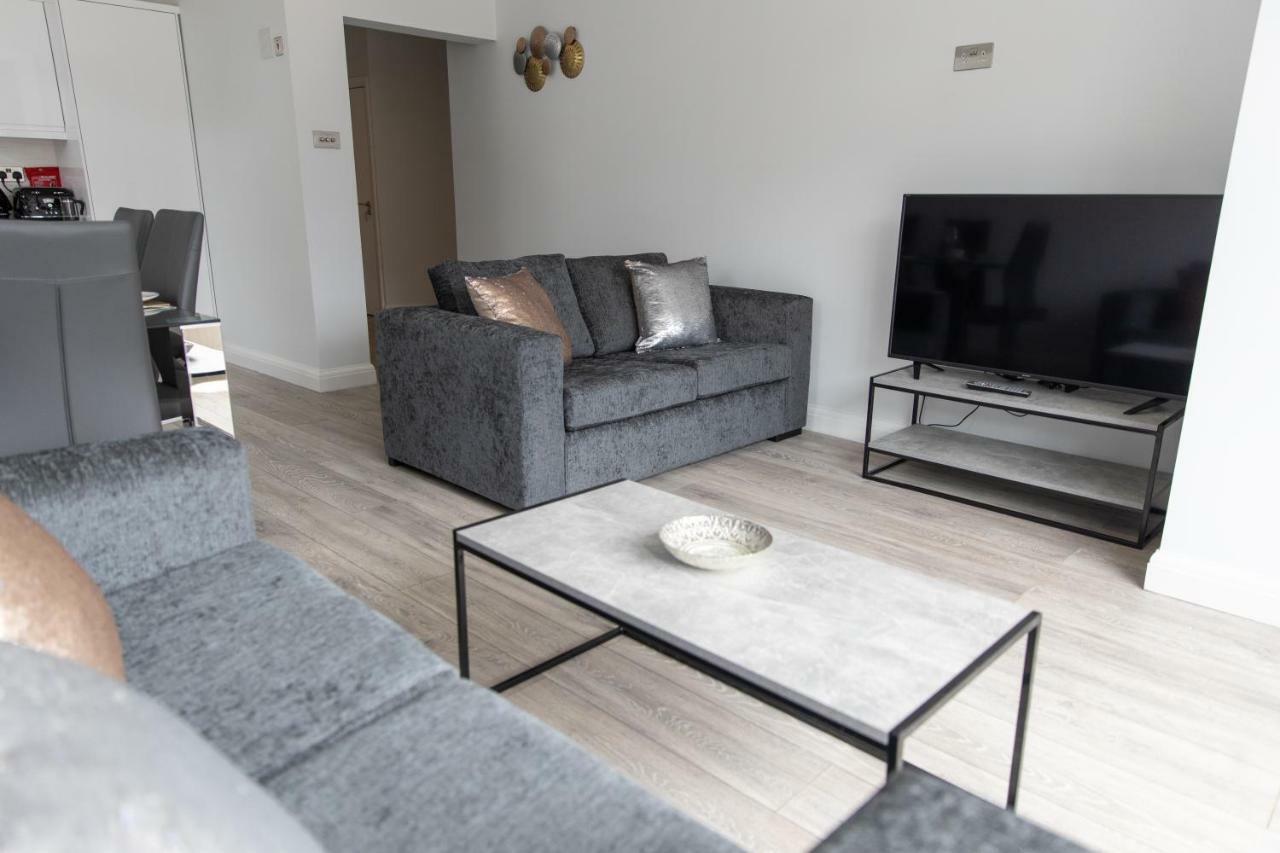 London Northwick Park Serviced Apartments By Riis Property Гарроу Екстер'єр фото
