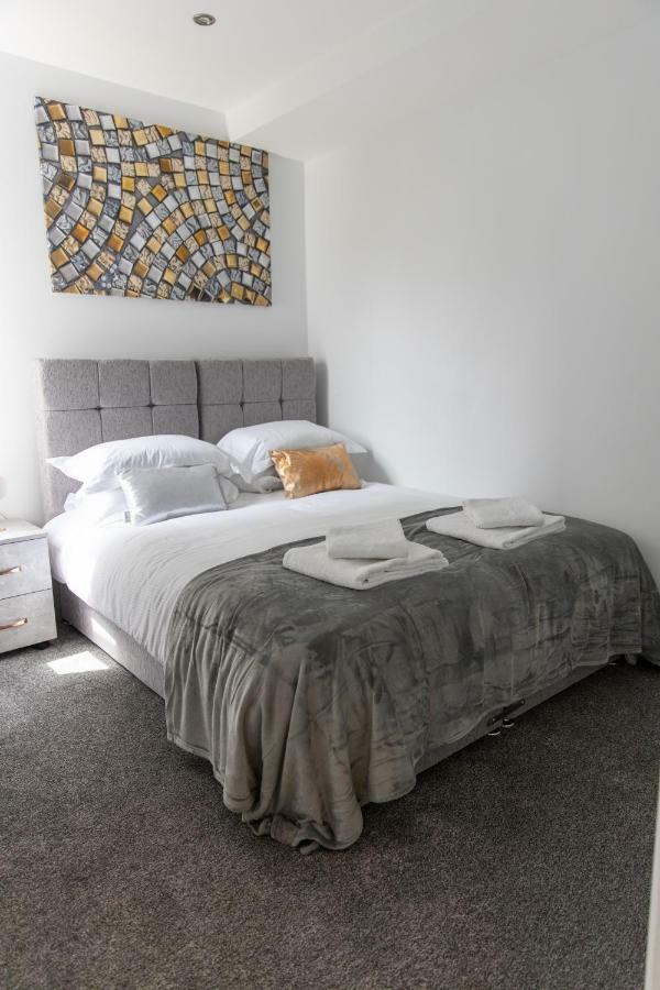 London Northwick Park Serviced Apartments By Riis Property Гарроу Екстер'єр фото