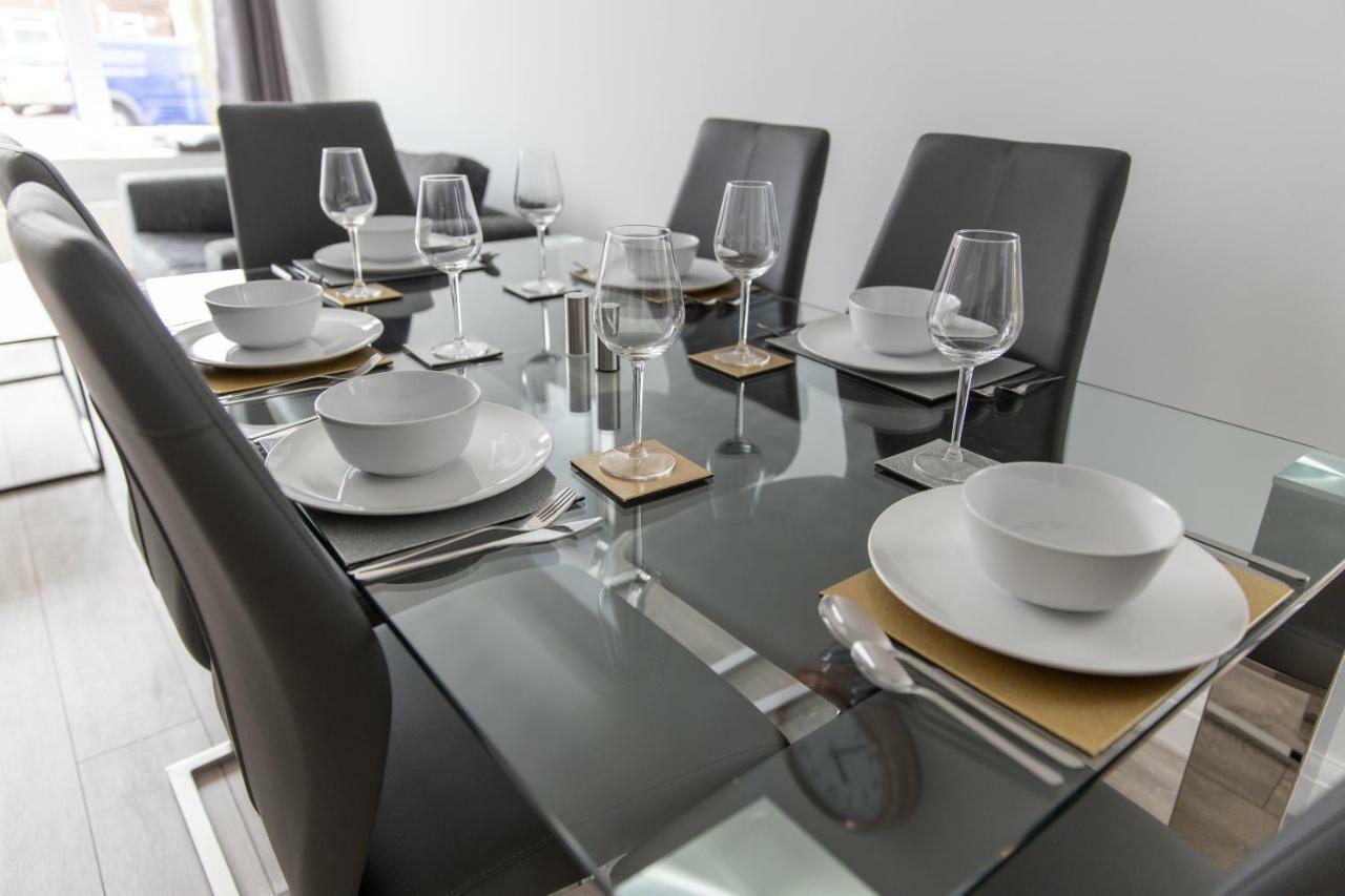 London Northwick Park Serviced Apartments By Riis Property Гарроу Екстер'єр фото