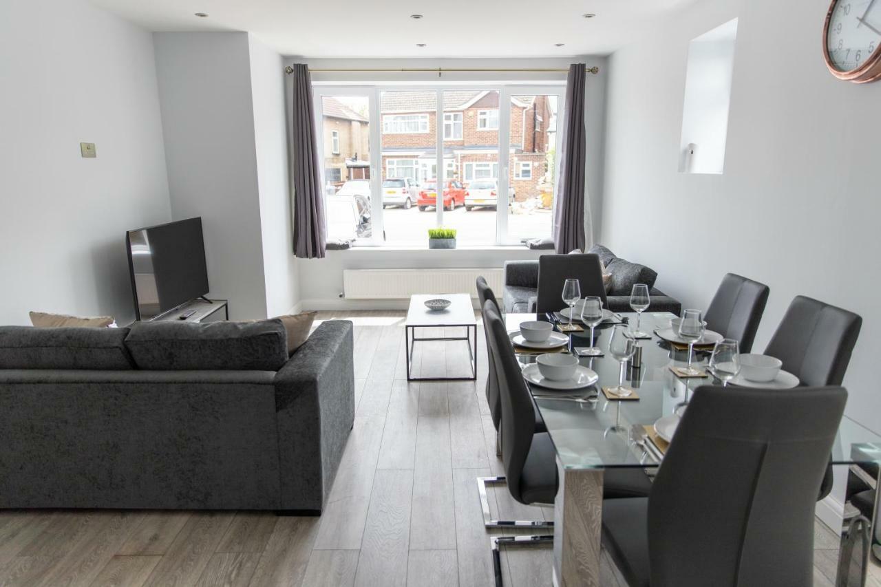 London Northwick Park Serviced Apartments By Riis Property Гарроу Екстер'єр фото