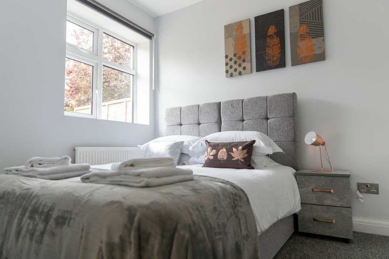 London Northwick Park Serviced Apartments By Riis Property Гарроу Екстер'єр фото