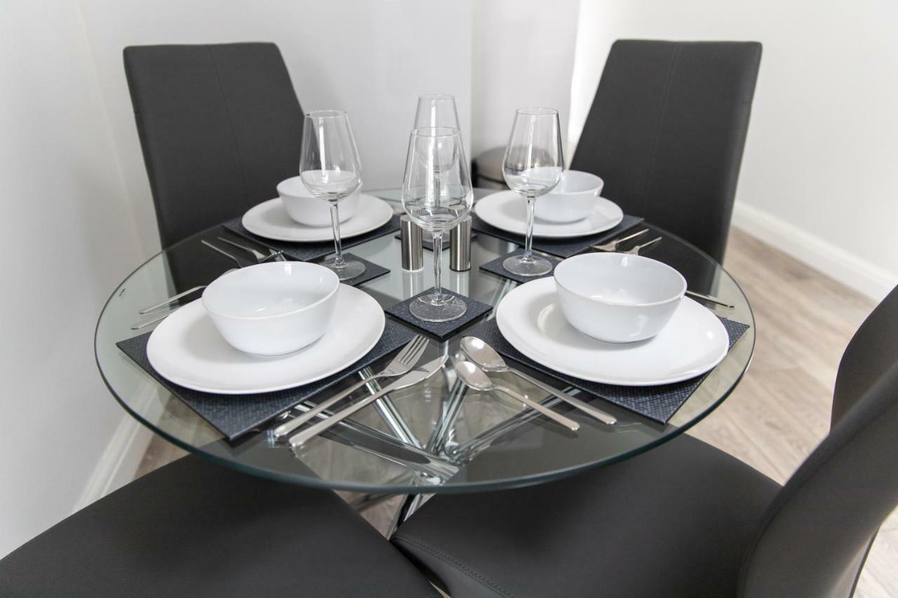 London Northwick Park Serviced Apartments By Riis Property Гарроу Екстер'єр фото