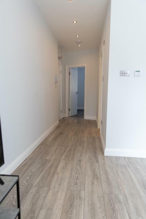 London Northwick Park Serviced Apartments By Riis Property Гарроу Номер фото