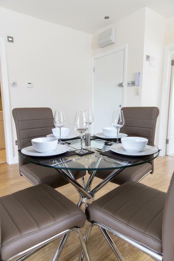 London Northwick Park Serviced Apartments By Riis Property Гарроу Екстер'єр фото