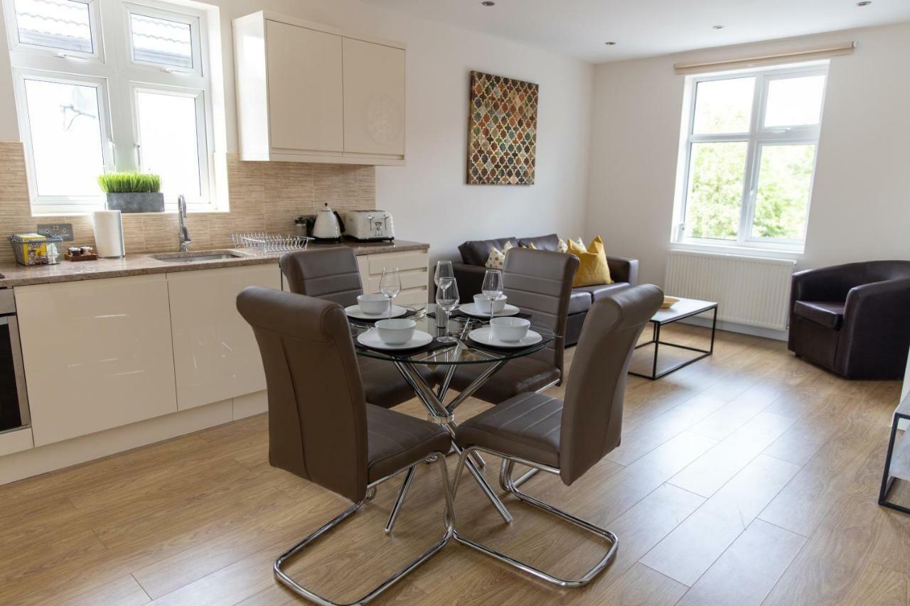 London Northwick Park Serviced Apartments By Riis Property Гарроу Екстер'єр фото