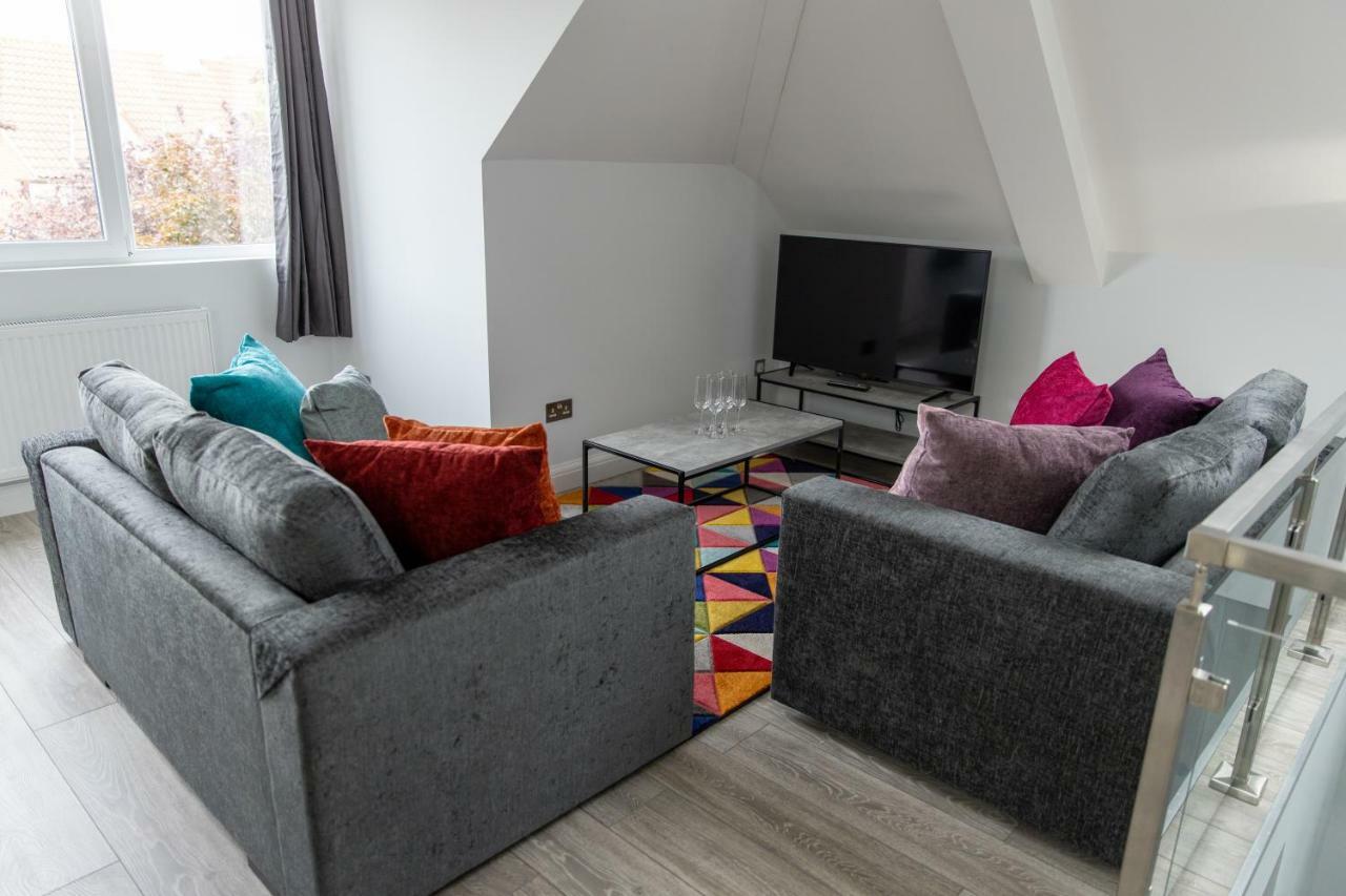 London Northwick Park Serviced Apartments By Riis Property Гарроу Екстер'єр фото